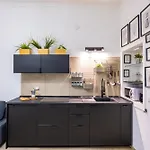 Apartamento Chiaia Boutique Flat On Pedestrian Area By Napoliapartments *