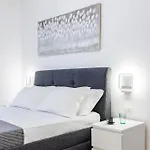 Chiaia Boutique Flat On Pedestrian Area By Napoliapartments Apartamento