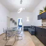 Chiaia Boutique Flat On Pedestrian Area By Napoliapartments *