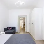 Chiaia Boutique Flat On Pedestrian Area By Napoliapartments Apartamento