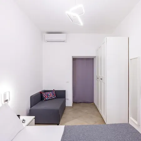 Chiaia Boutique Flat On Pedestrian Area By Napoliapartments *