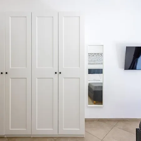 Chiaia Boutique Flat On Pedestrian Area By Napoliapartments *