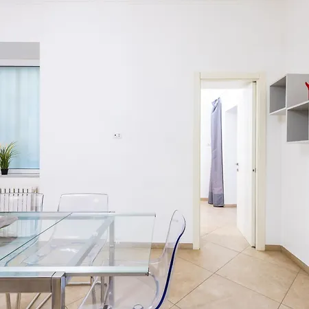 Chiaia Boutique Flat On Pedestrian Area By Napoliapartments Naples