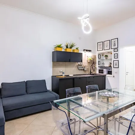 Chiaia Boutique Flat On Pedestrian Area By Napoliapartments