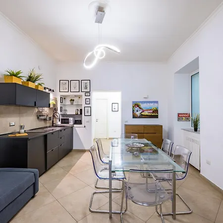 Chiaia Boutique Flat On Pedestrian Area By Napoliapartments Apartamento Nápoles