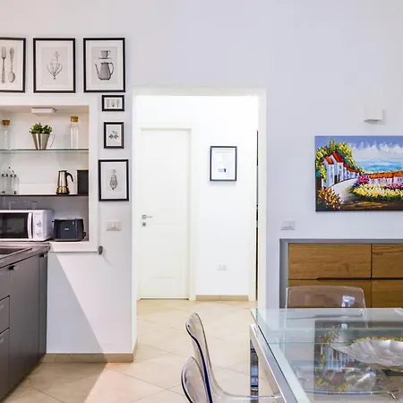 Chiaia Boutique Flat On Pedestrian Area By Napoliapartments *