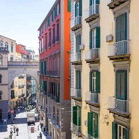 Apartamento Chiaia Boutique Flat On Pedestrian Area By Napoliapartments *